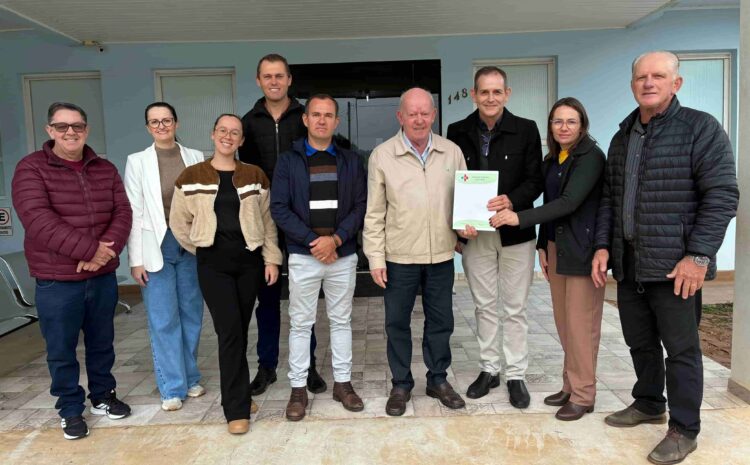  Deputado Marcos Vieira anuncia recursos para o Hospital de Tunápolis em visita à instituição